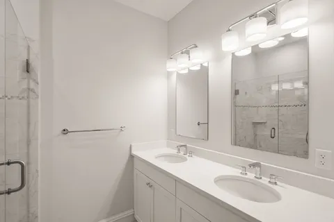 $875,000 | 2 Abbey Road, Unit 2, Sherborn, MA 01770