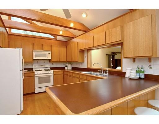 251 Hudson Road Sudbury, MA 01776 - Photo 10 of 20