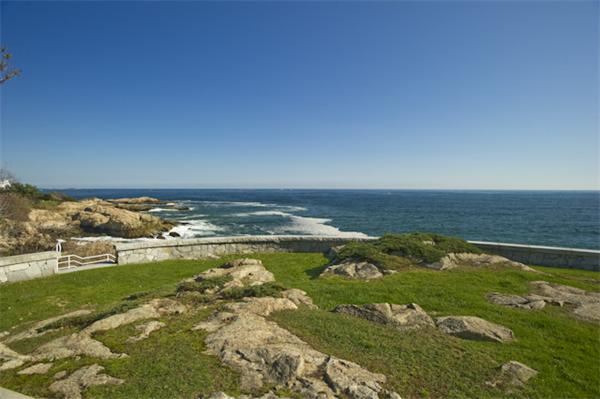 29 Rockyledge Road Swampscott, MA 01907 - Photo 3 of 17 Gallery Image 3