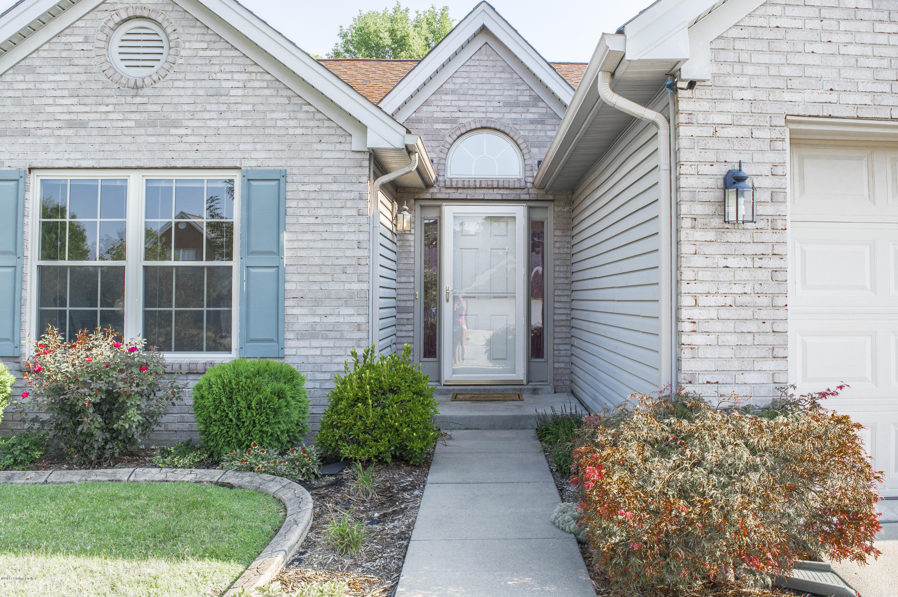7203 Quindero Run Road Louisville, KY 40228 - Photo 5 of 63 1059
