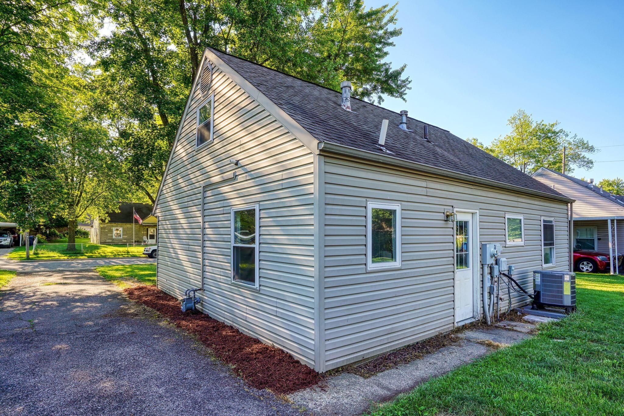 969 Bucknell Road Columbus, OH 43213 - Photo 30 of 34 969 Bucknell Rd (12)