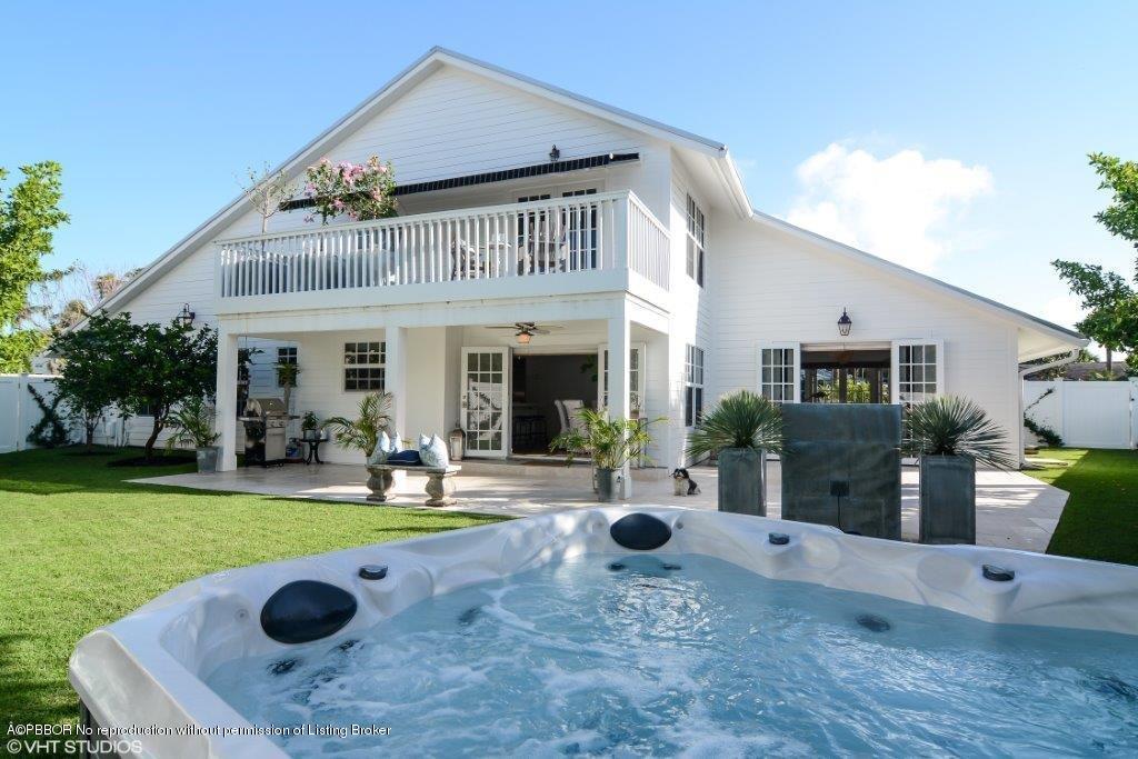 200 Colony Road Jupiter Inlet Colony, FL 33469 - Photo 5 of 26 a view of outdoor space yard and patio