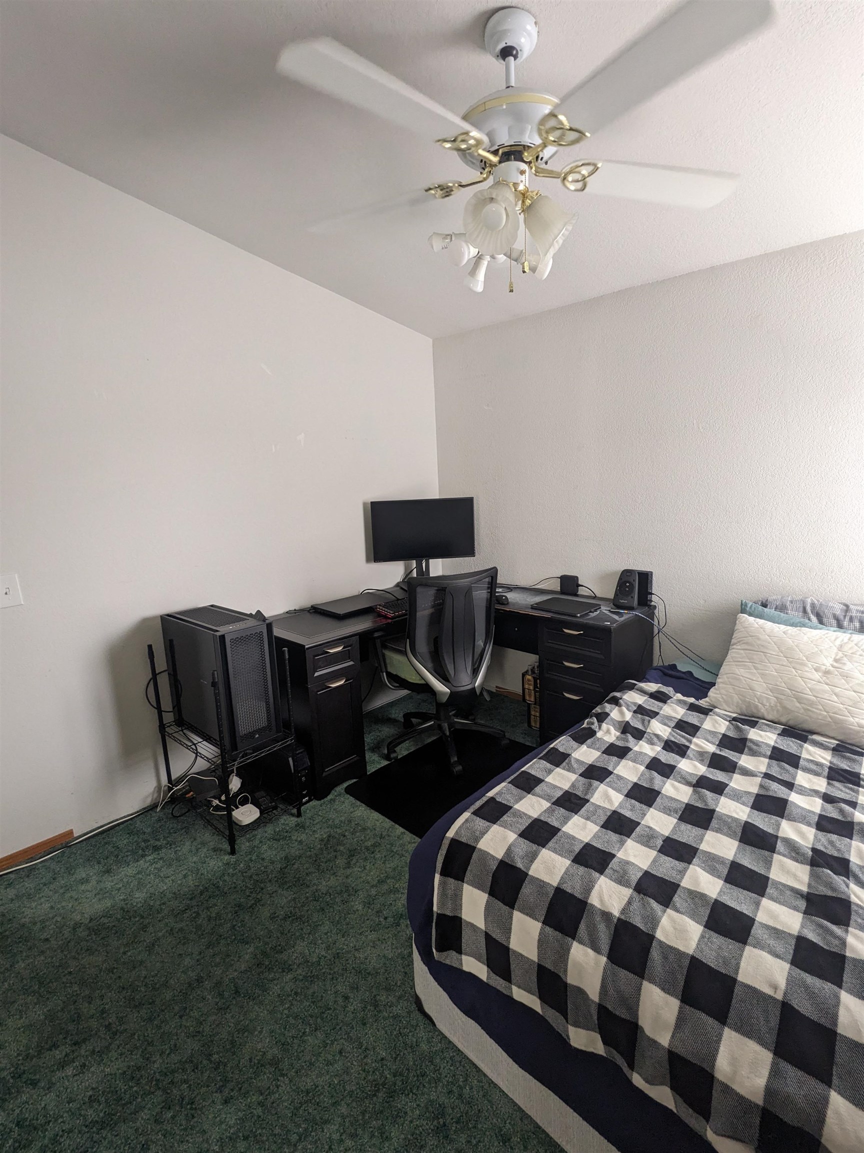 4112 East Center Road, Unit 35 Mead, WA 99021 - Photo 26 of 41 Gallery Image 26