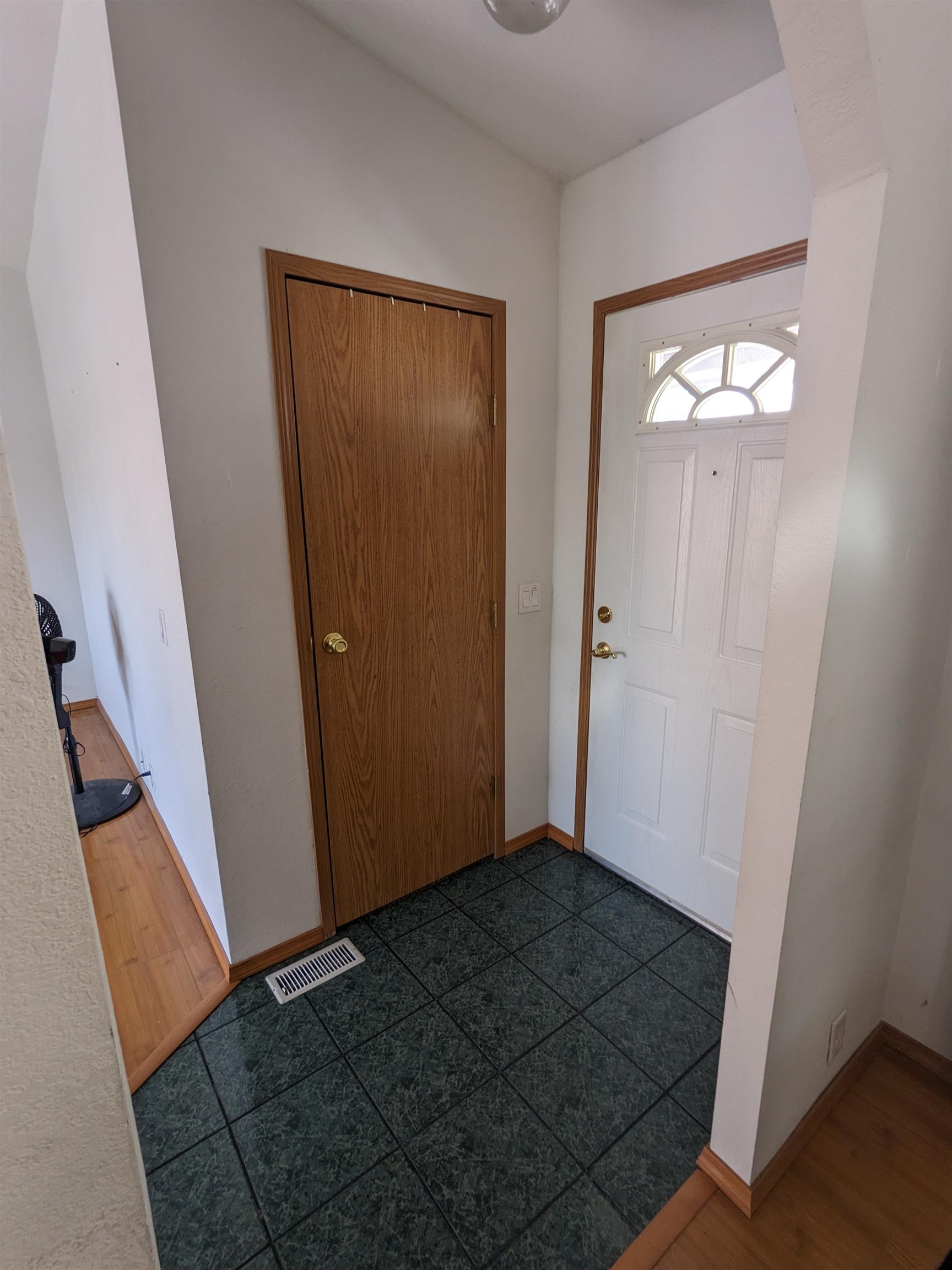 4112 East Center Road, Unit 35 Mead, WA 99021 - Photo 10 of 41 Gallery Image 10