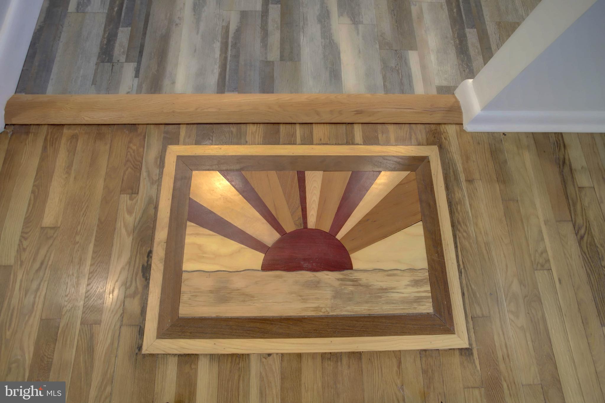 2229 Hudson Road Cambridge, MD 21613 - Photo 13 of 41 a close view of door