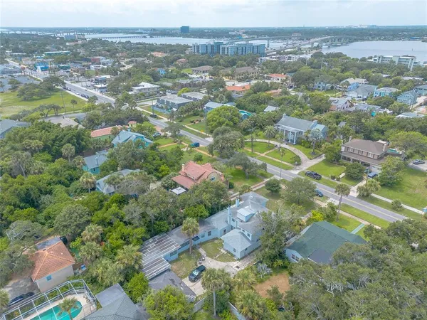 $499,999 | 724 North Oleander Avenue, Daytona Beach, FL 32118