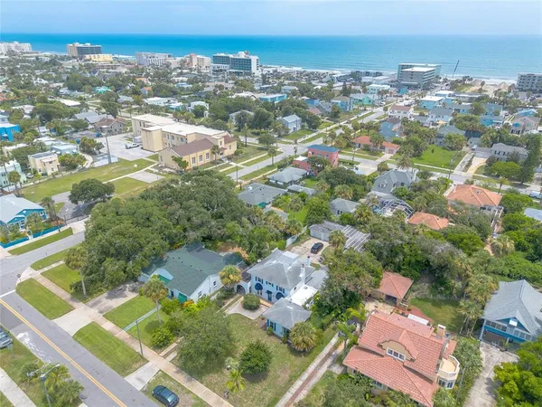 $499,999 | 724 North Oleander Avenue, Daytona Beach, FL 32118