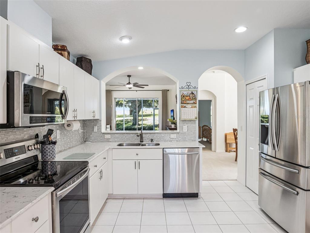 20700 Queen Alexandra Drive Leesburg, FL 34748 - Photo 14 of 54 Gallery Image 14