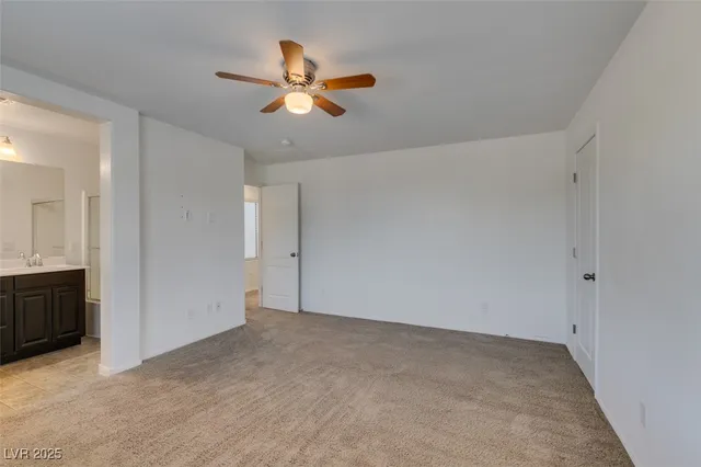 $1,995 | 10315 Elmwood Glen Avenue, Las Vegas, NV 89166