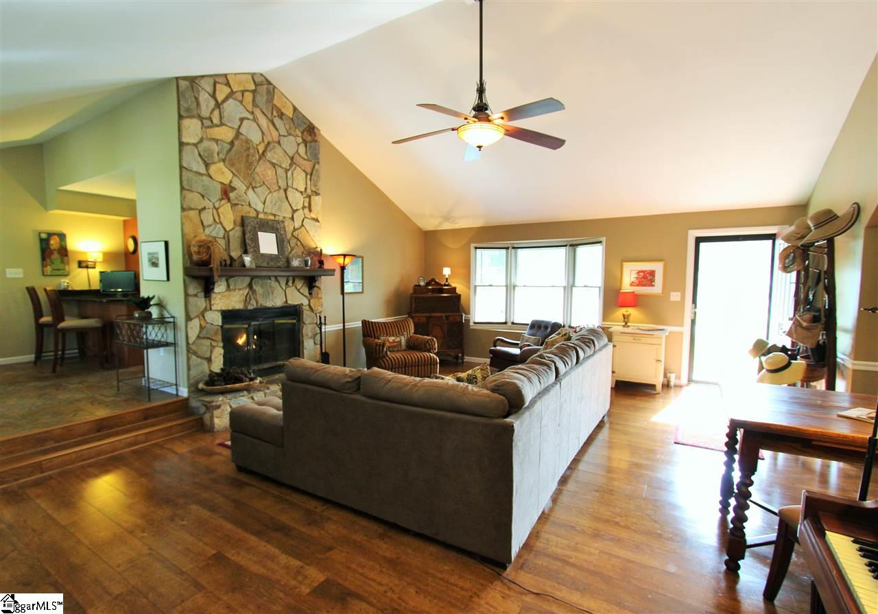15 Chestnut Ridge Drive Inman, SC 29349 - Photo 2 of 26