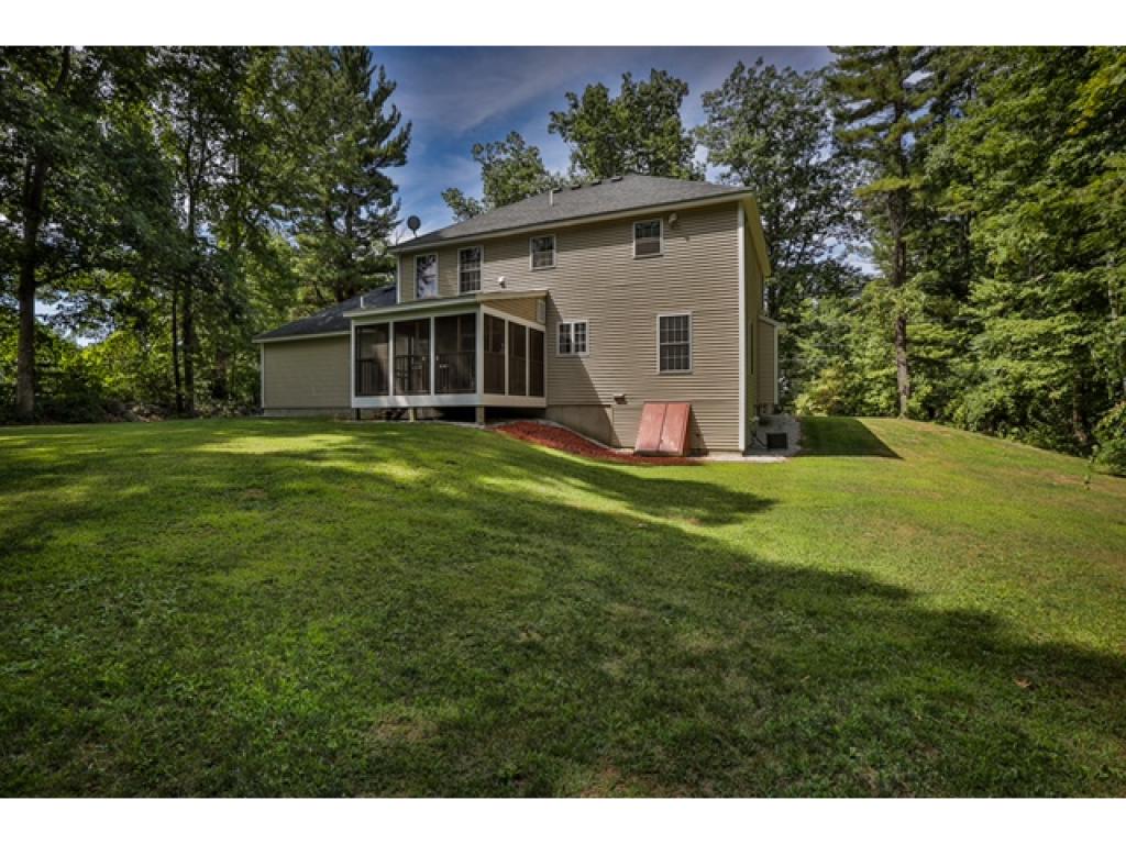 428 Osgood Road Milford, NH 03055 - Photo 5 of 32