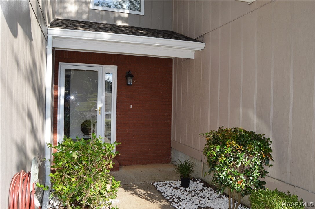 302 Ridgeway Drive Enterprise, AL 36330 - Photo 2 of 40 Gallery Image 2