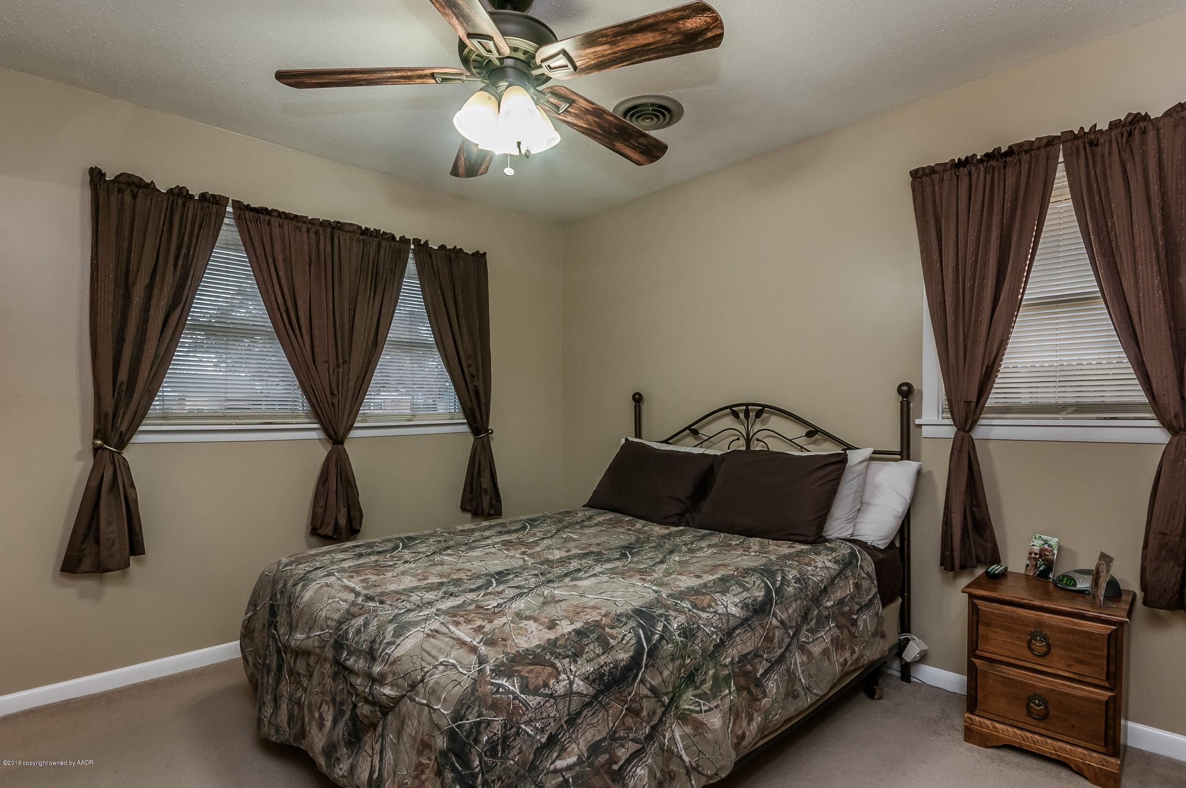 4710 South Lamar Street Amarillo, TX 79110 - Photo 10 of 18 010_Master Bedroom