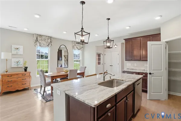 $499,000 | 6815 Southwalk Heights, Moseley, VA 23120