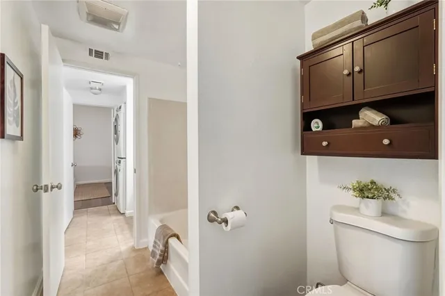 $425,000 | 2426 Pleasant Way, Unit E, Thousand Oaks, CA 91362