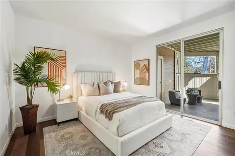 $425,000 | 2426 Pleasant Way, Unit E, Thousand Oaks, CA 91362