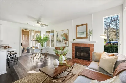 $425,000 | 2426 Pleasant Way, Unit E, Thousand Oaks, CA 91362