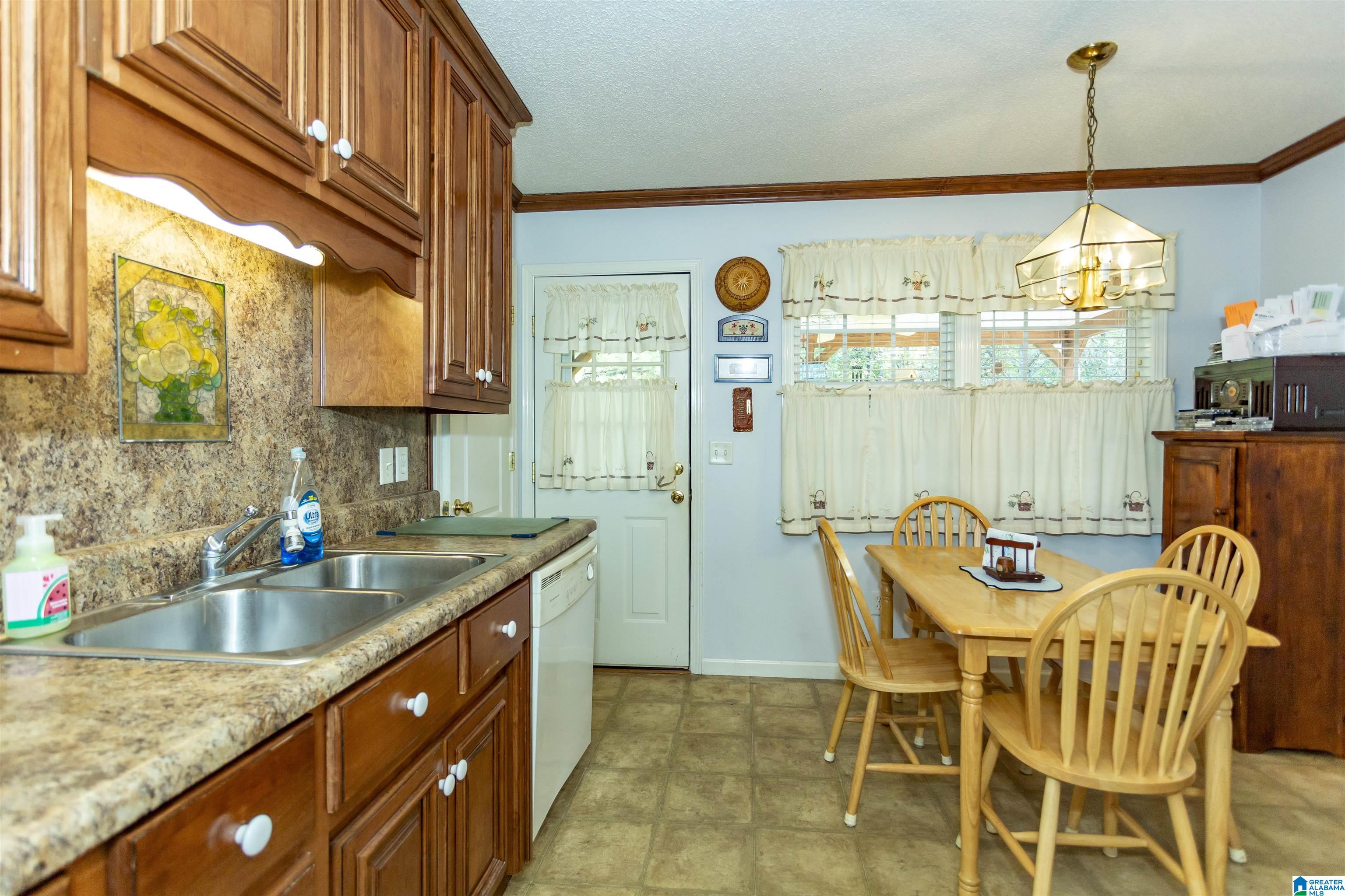 178 South Hillcrest Road Odenville, AL 35120 - Photo 39 of 57