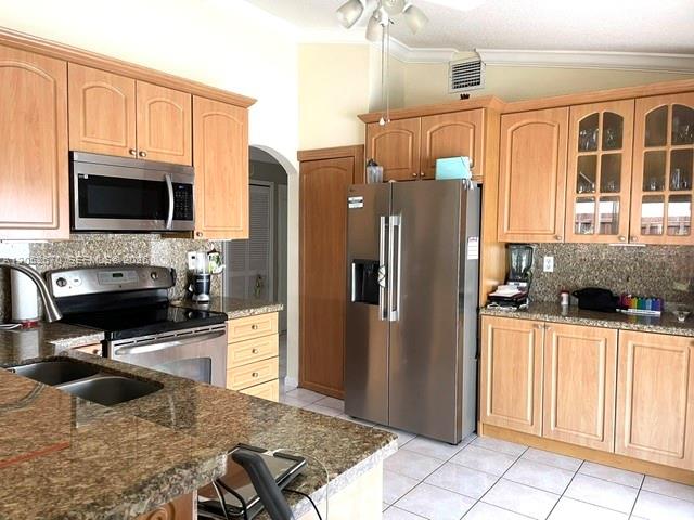 16166 Southwest 86th Terrace Miami, FL 33193 - Photo 10 of 21