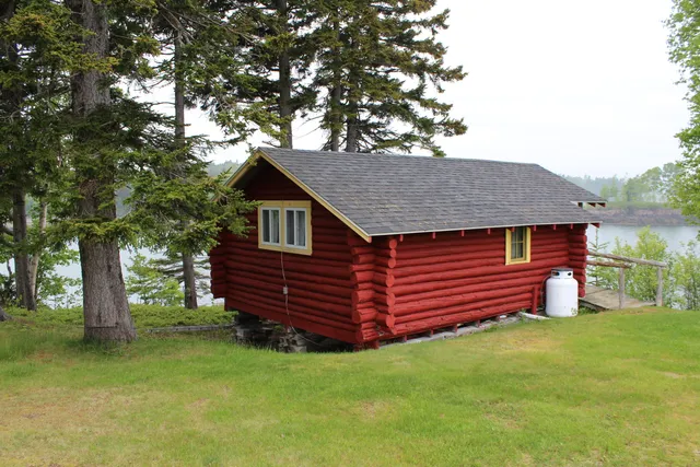 $1,900,000 | 24 Harris Point Road, Eastport, ME 04631