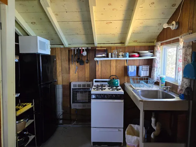 $1,900,000 | 24 Harris Point Road, Eastport, ME 04631