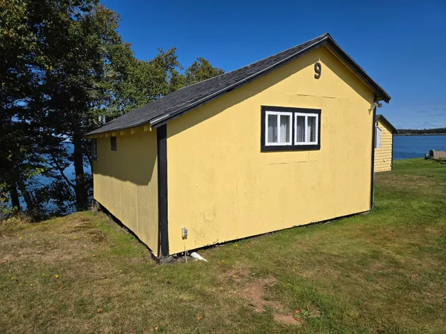 $1,900,000 | 24 Harris Point Road, Eastport, ME 04631