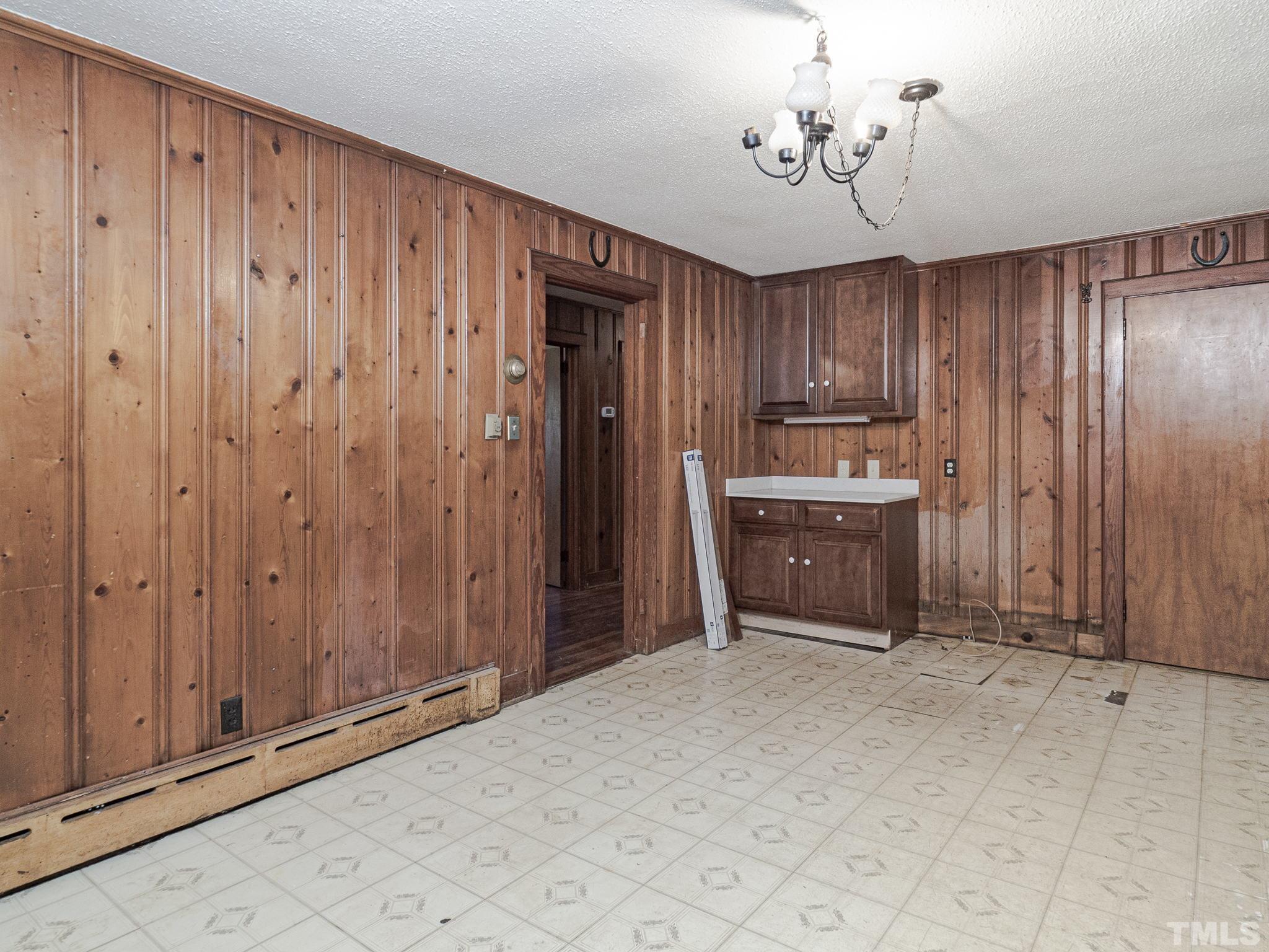 2413 Sparger Road Durham, NC 27705 - Photo 6 of 25 Gallery Image 6