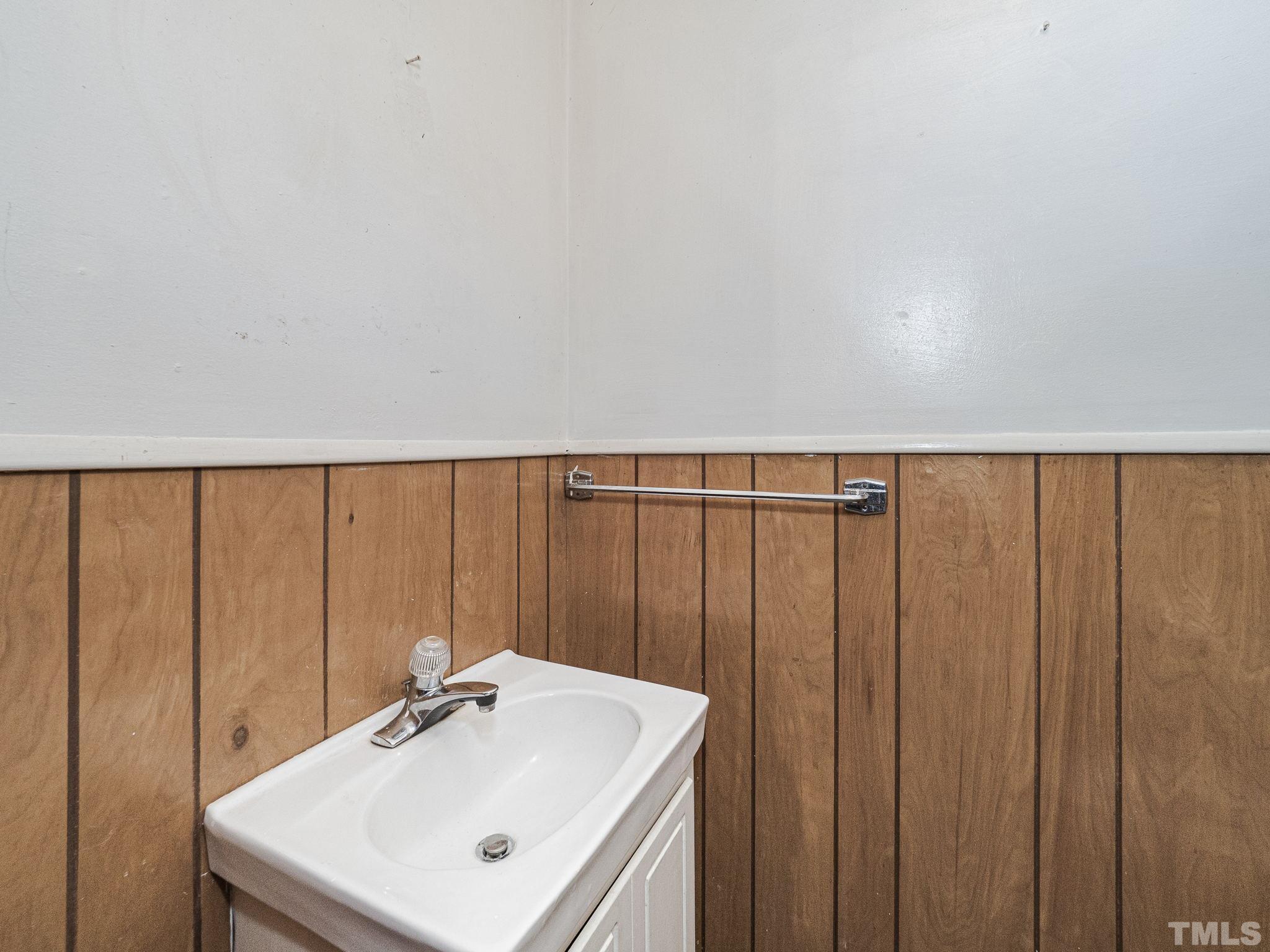 2413 Sparger Road Durham, NC 27705 - Photo 10 of 25 Gallery Image 10