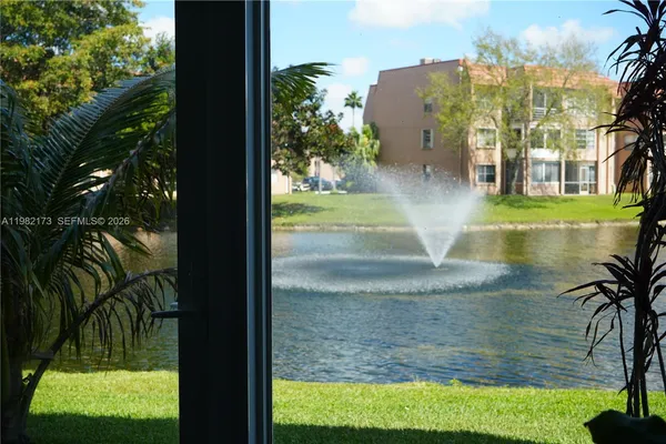 $95,000 | 9900 Sunrise Lakes Boulevard, Unit 107, Sunrise, FL 33322