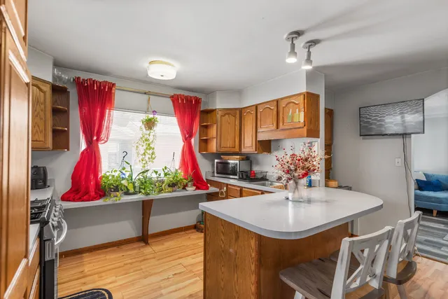 $209,999 | 1215 Carmel Boulevard, Zion, IL 60099