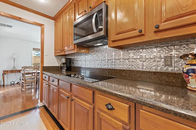 $320,000 | 404 Briargate Circle, Lafayette, LA 70503