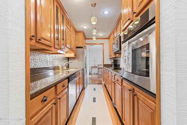 $320,000 | 404 Briargate Circle, Lafayette, LA 70503