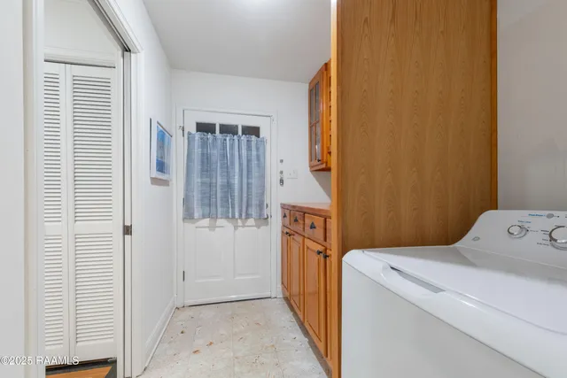 $320,000 | 404 Briargate Circle, Lafayette, LA 70503