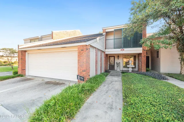 $320,000 | 404 Briargate Circle, Lafayette, LA 70503