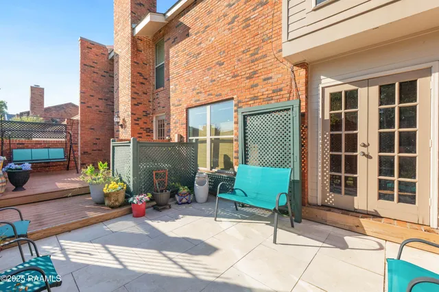 $320,000 | 404 Briargate Circle, Lafayette, LA 70503