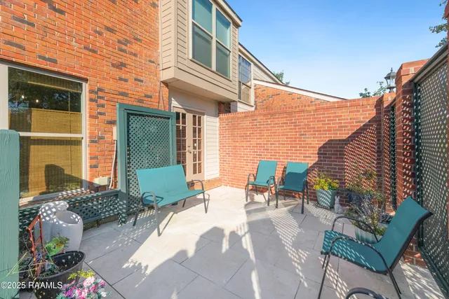 $320,000 | 404 Briargate Circle, Lafayette, LA 70503