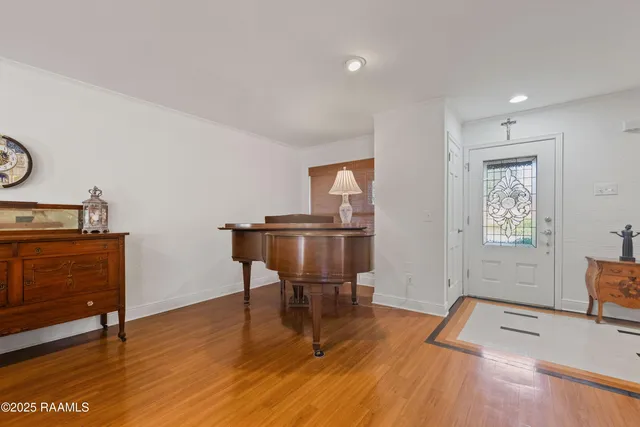 $320,000 | 404 Briargate Circle, Lafayette, LA 70503