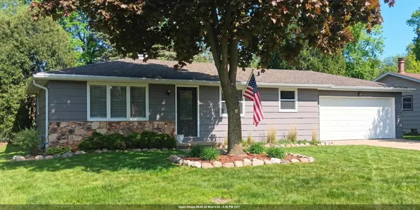 $279,900 | 1225 Delray Drive, Green Bay, WI 54304