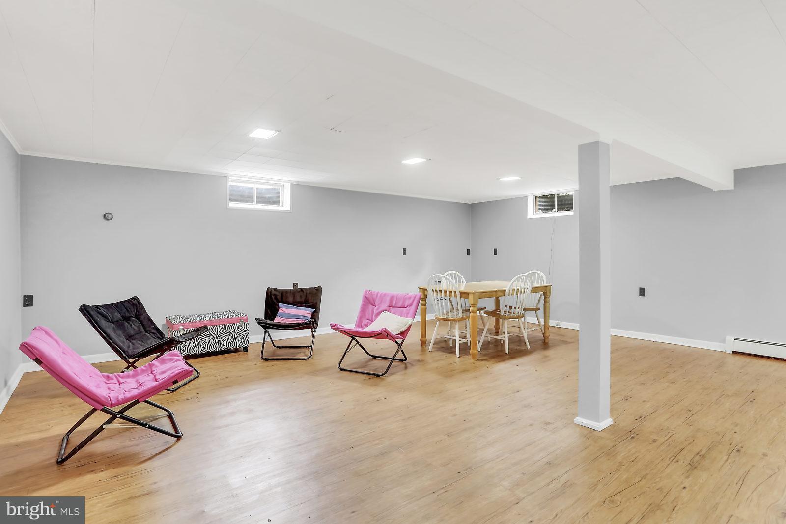 5611 Plainview Road Harrisburg, PA 17111 - Photo 17 of 25 Gallery Image 17
