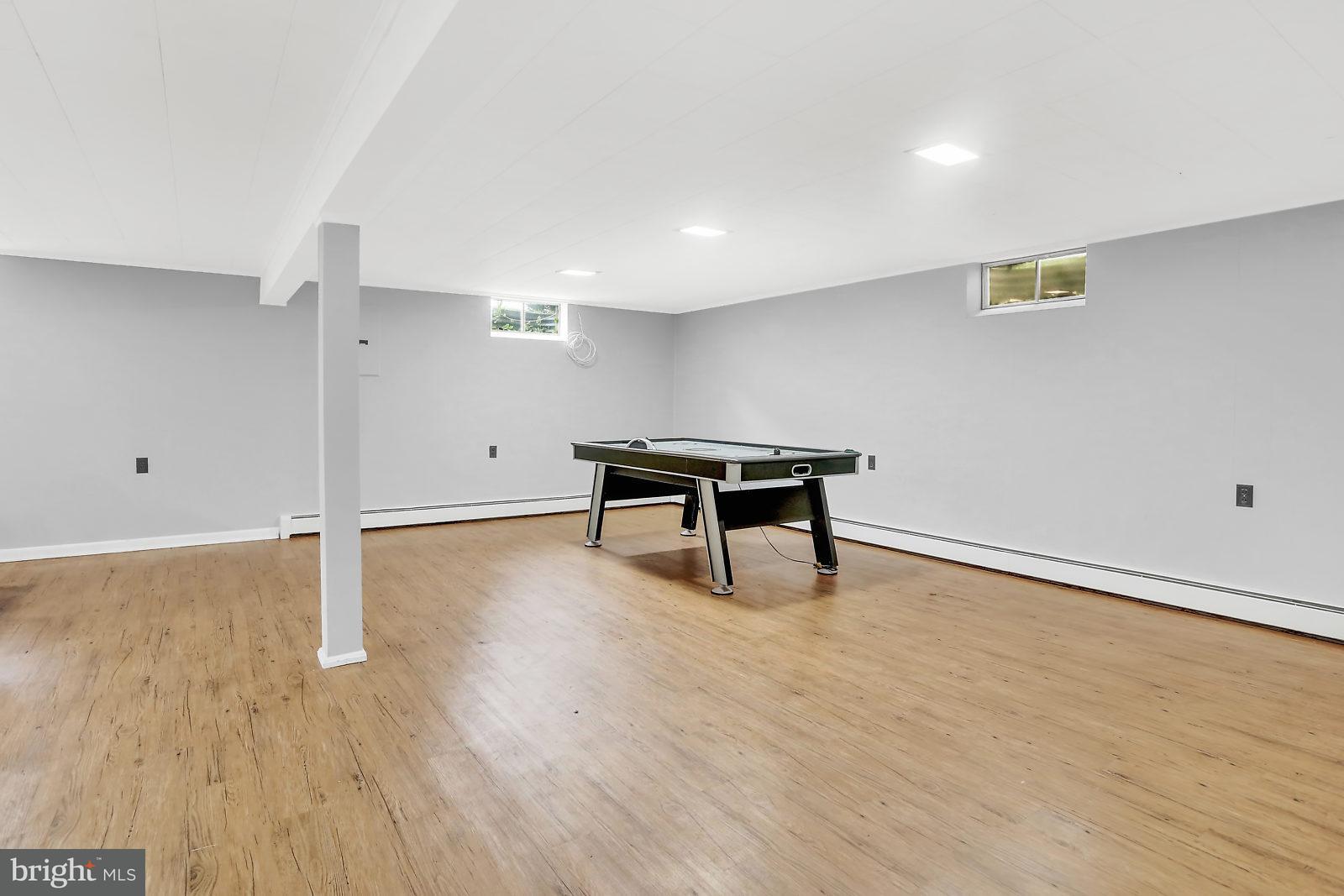 5611 Plainview Road Harrisburg, PA 17111 - Photo 18 of 25 Gallery Image 18