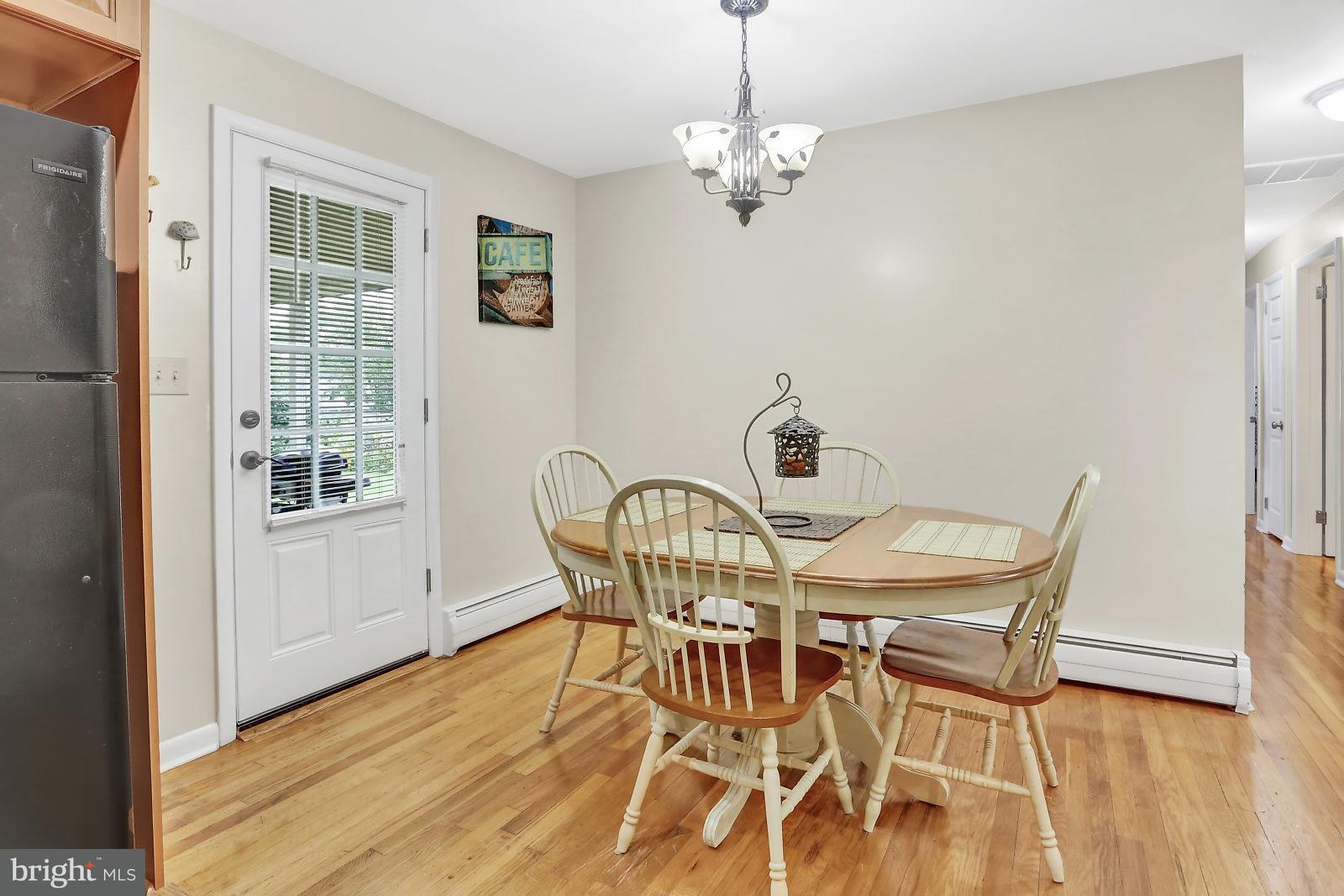 5611 Plainview Road Harrisburg, PA 17111 - Photo 6 of 25 Gallery Image 6