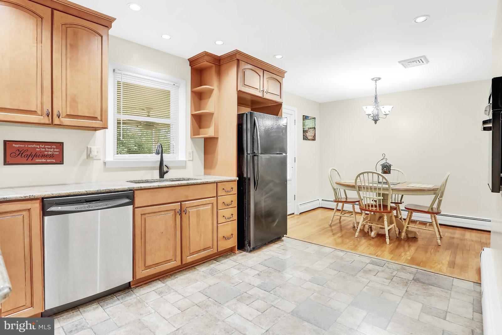 5611 Plainview Road Harrisburg, PA 17111 - Photo 10 of 25 Gallery Image 10