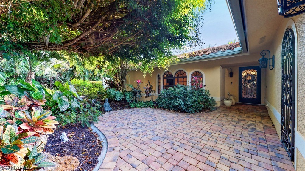 4739 Ruelle Sanibel, FL 33957 - Photo 5 of 30 Gallery Image 5