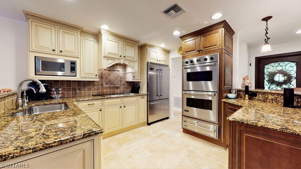 4739 Ruelle Sanibel, FL 33957 - Photo 10 of 30 Gallery Image 10
