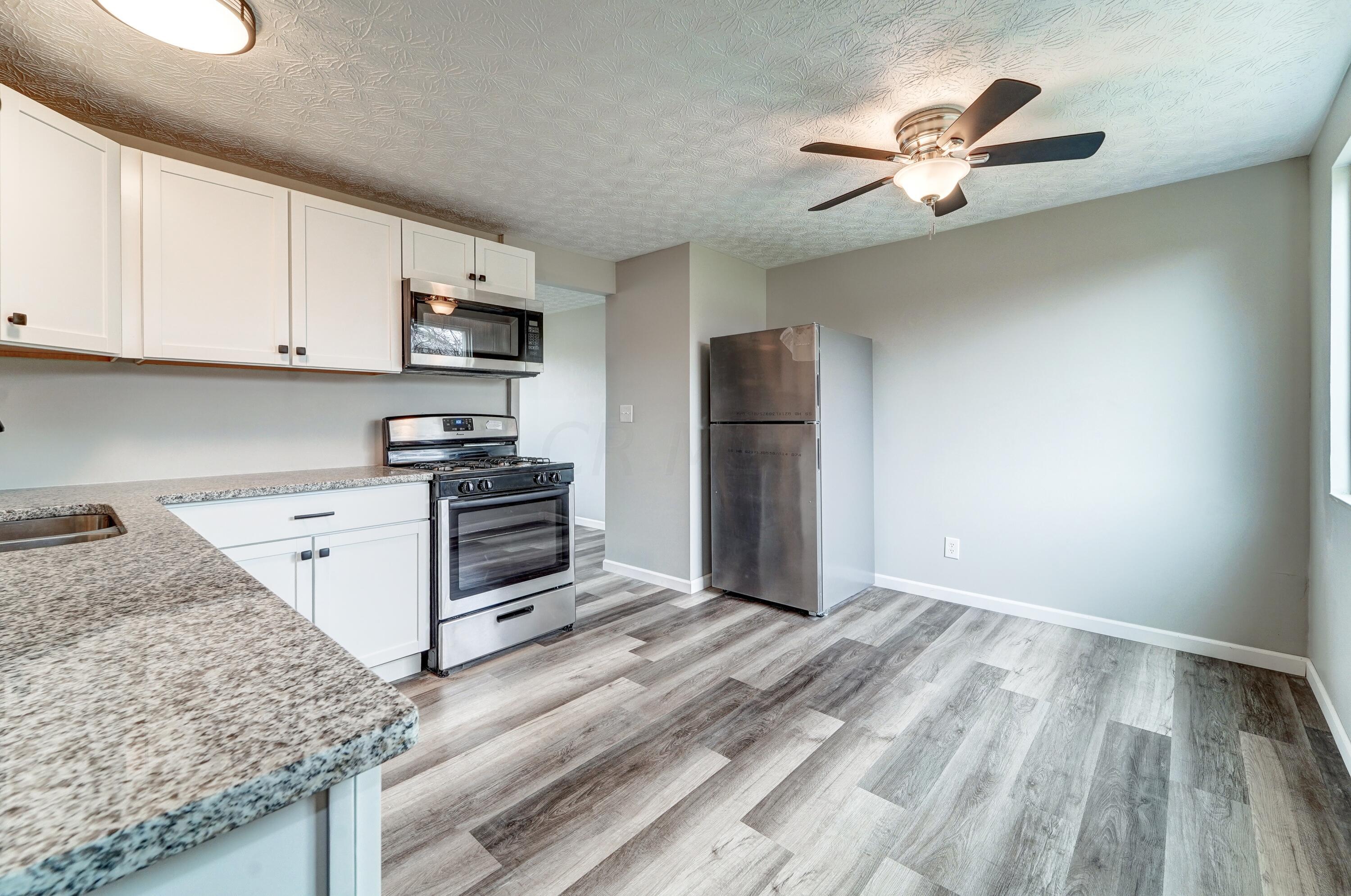 1711 Ripplebrook Road Columbus, OH 43223 - Photo 14 of 26 014