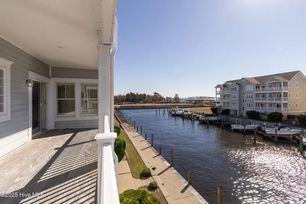 $318,000 | 152 Wharf Landing Drive, Unit C, Edenton, NC 27932