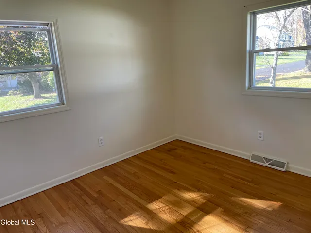 $487,300 | 25 Pine Street, Bethlehem, NY 12203