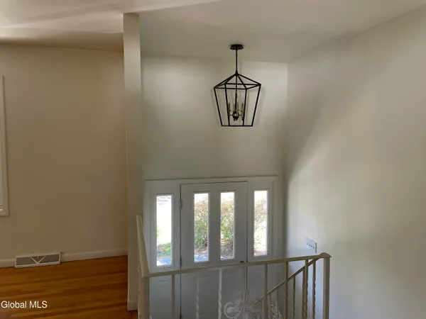 $487,300 | 25 Pine Street, Bethlehem, NY 12203