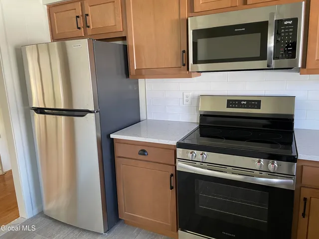 $487,300 | 25 Pine Street, Bethlehem, NY 12203