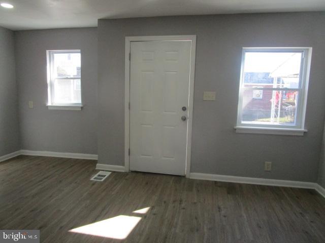 1059 Laurel Road Sharon Hill, PA 19079 - Photo 2 of 15 Gallery Image 2